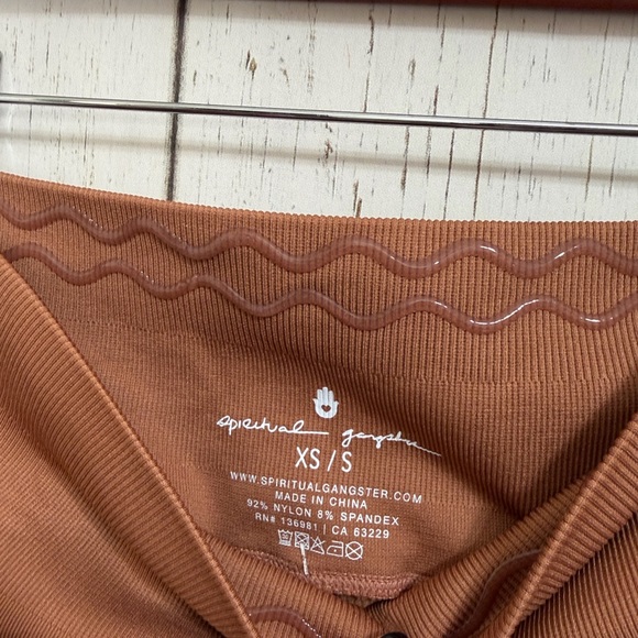 NWT Spritual Gangster LOVE SCULPT SEAMLESS 7/8 RUFFLE - Picture 7 of 13